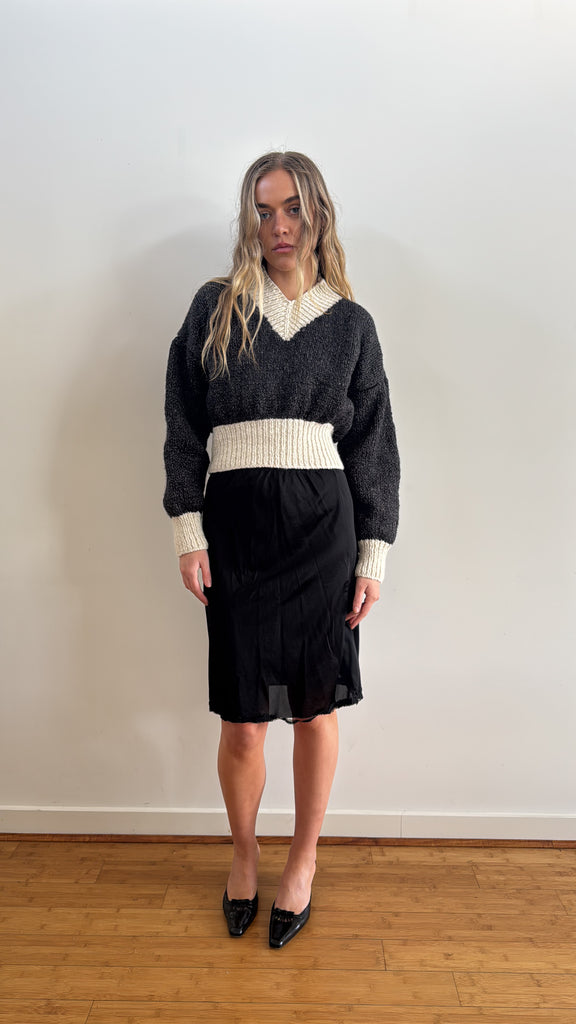 DAPHNE SWEATER CHARCOAL & CREAM XS